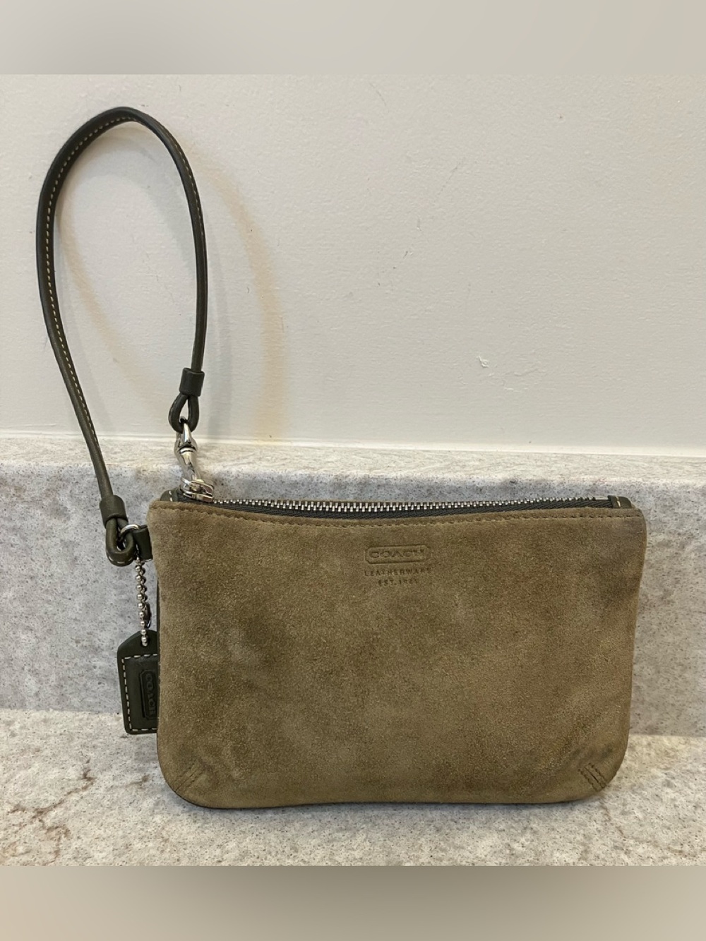 COACH LEATHERWARE OLIVE SUEDE WRISTLET